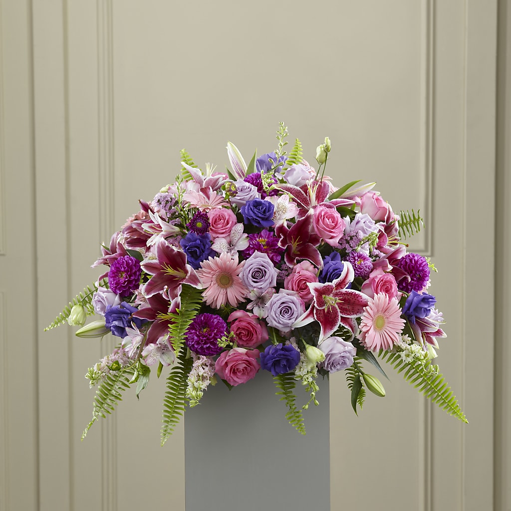 Fare Thee Well Pedestal – Serrano Flowers, Riverside CA