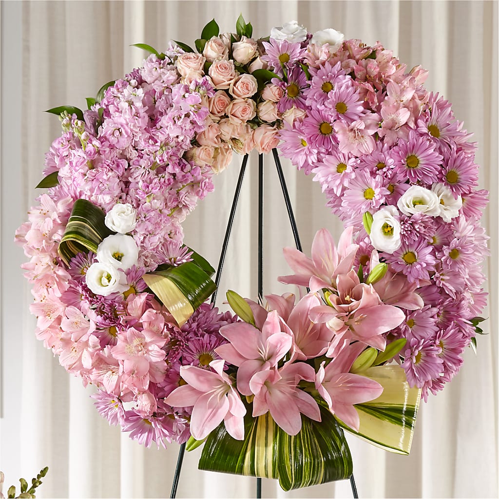 Gift of Warmth Wreath – Serrano Flowers, Riverside CA