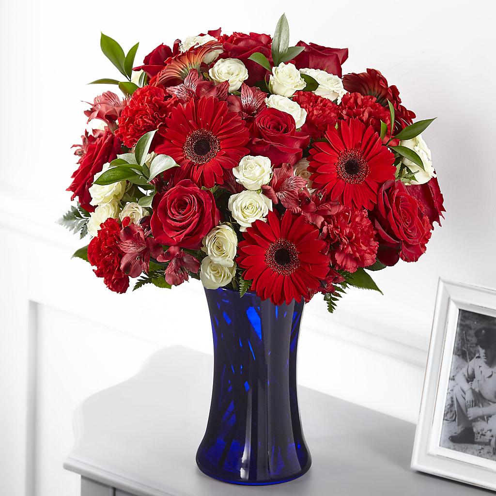 Hearts Embrace Bouquet – Serrano Flowers, Riverside CA