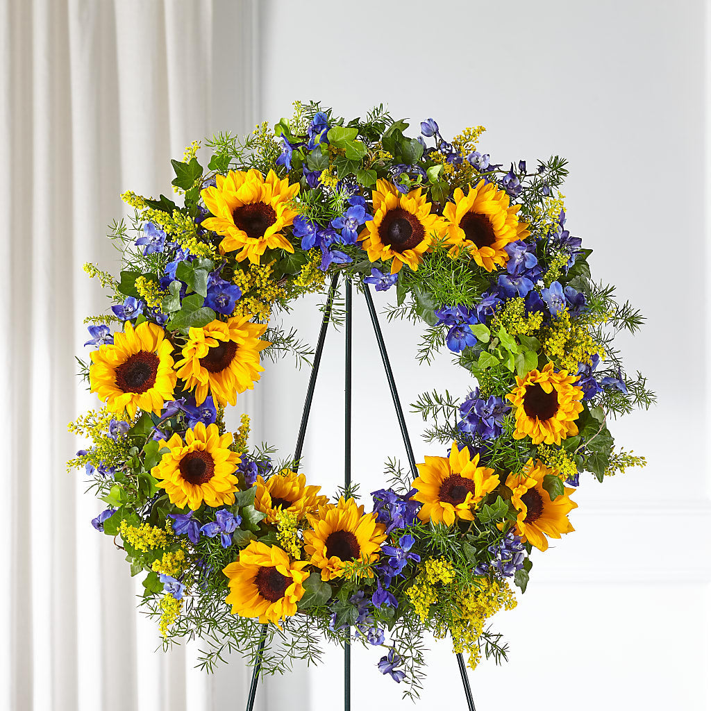Bright Rays Wreath – Serrano Flowers, Riverside CA