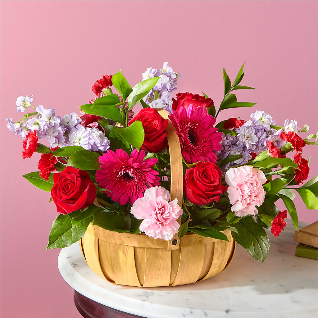 Pink Picnic Basket – Serrano Flowers, Riverside CA