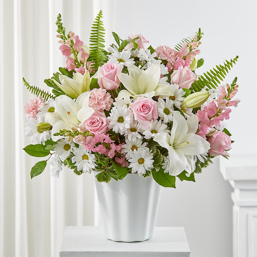 Soft Touch Tabletop Basket – Serrano Flowers, Riverside CA