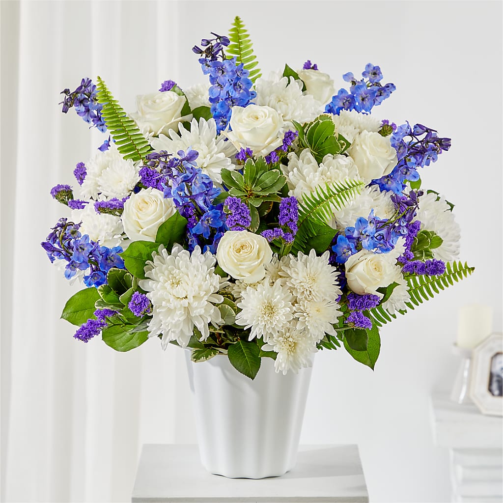 Hold Dear Tabletop Basket – Serrano Flowers, Riverside CA
