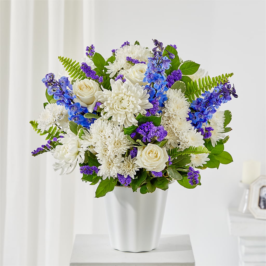 Hold Dear Tabletop Basket – Serrano Flowers, Riverside CA