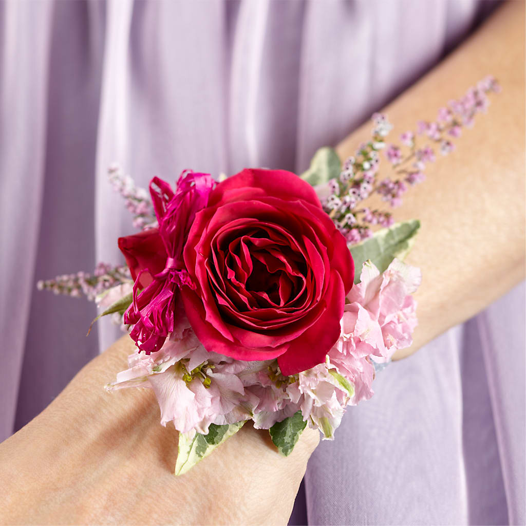Rose Charm Corsage – Serrano Flowers, Riverside CA