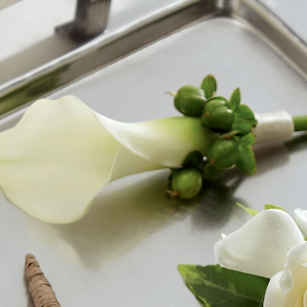 White Calla Boutonniere – Serrano Flowers, Riverside CA