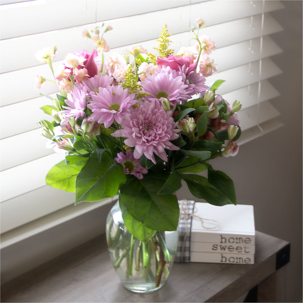 Pastel Tradition - A Florist Original –  Serrano Flowers, Riverside CA