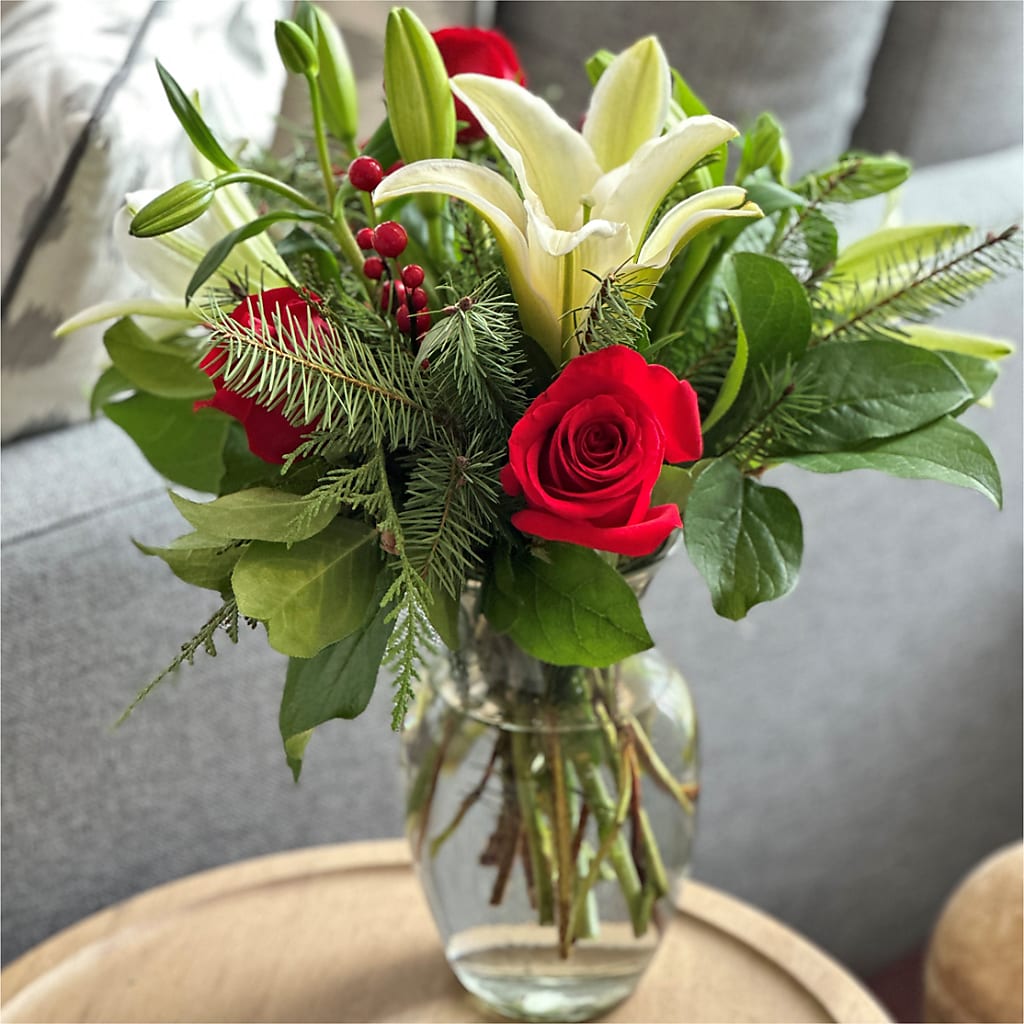 Sparkling Snowflakes Bouquet –  Serrano Flowers, Riverside CA