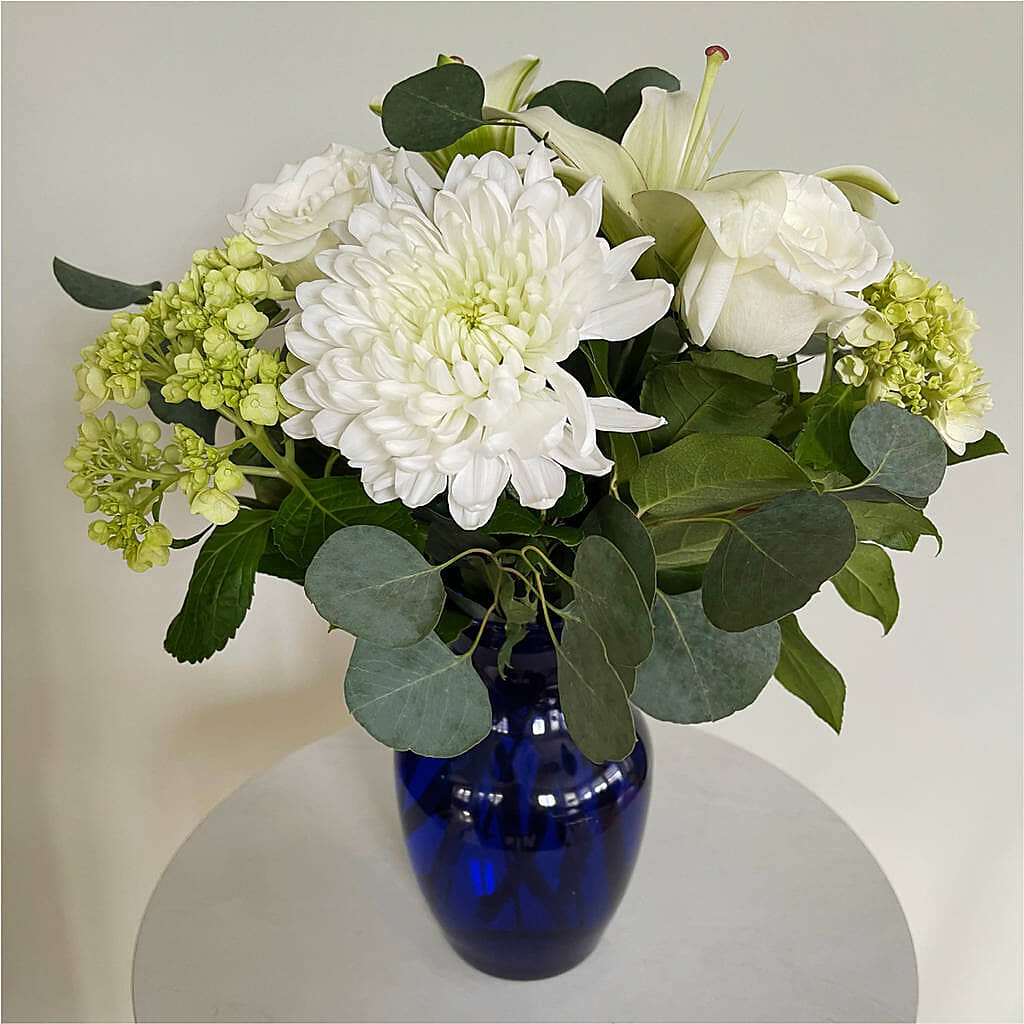 Snowy Dreams Bouquet –  Serrano Flowers, Riverside CA