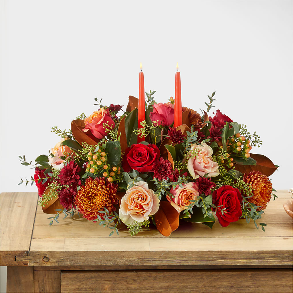 Gather Near Centerpiece –  Serrano Flowers, Riverside CA